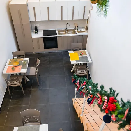 B&B Le Porte Di Partenope 4*