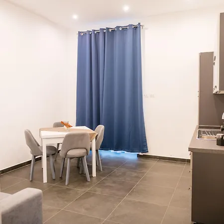 Le Porte Di Partenope B&B