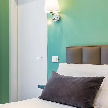 Alojamento de Acomodação e Pequeno-almoço Le Porte Di Partenope 4*