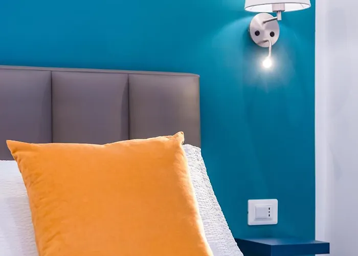 Bed & Breakfast Le Porte Di Partenope 4*